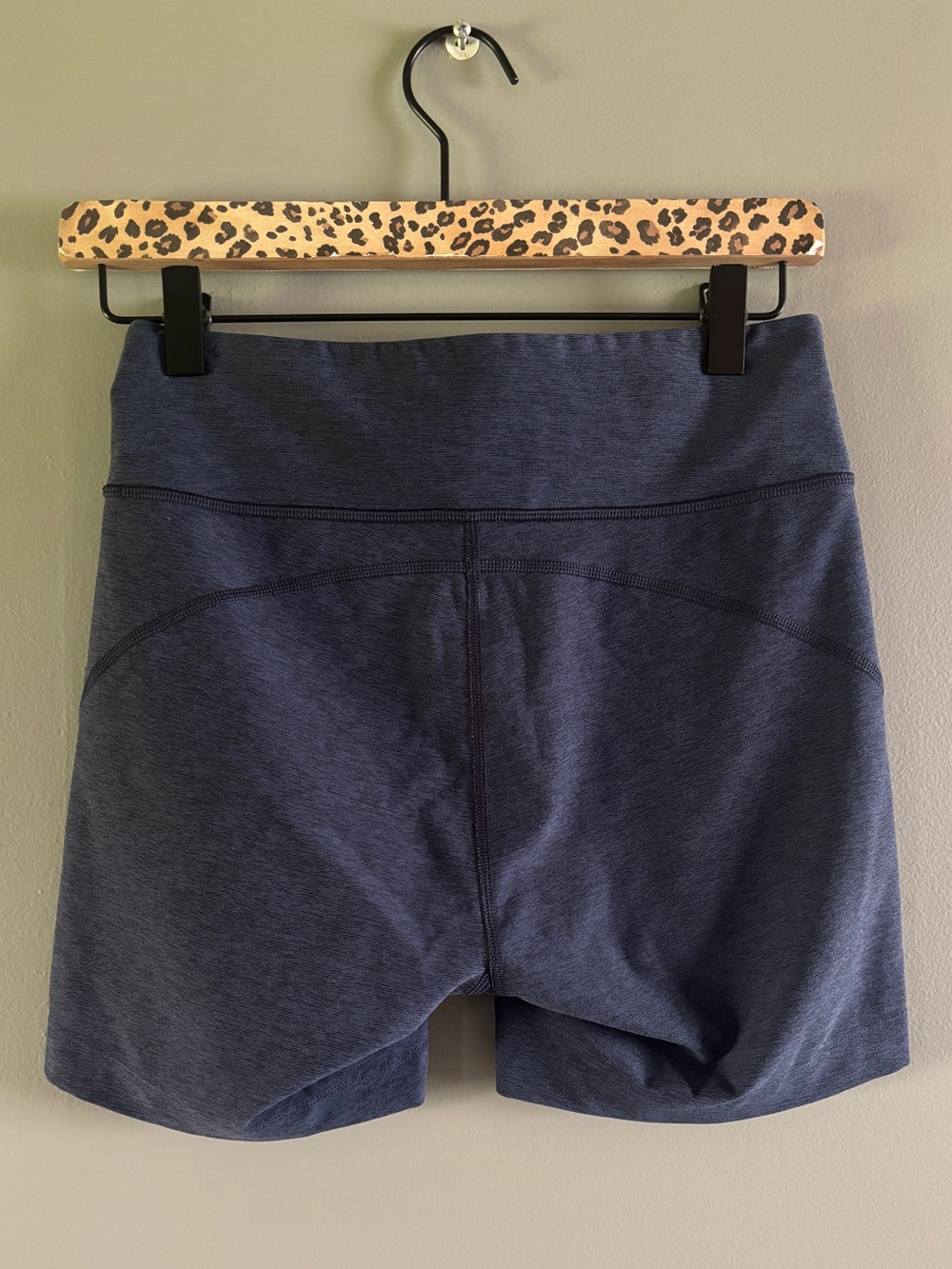 OUTDOOR VOICES | Warm Up Short Navy Heather Bike Short Wide Waistband Pocket - Picture 4 of 5